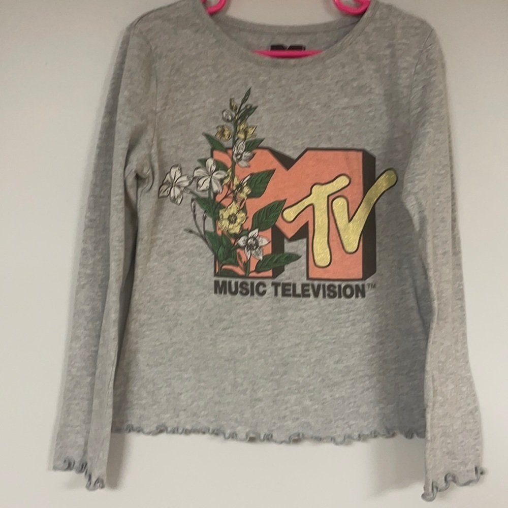 Gray long sleeve Tee, Med, MTV music TV, flowers